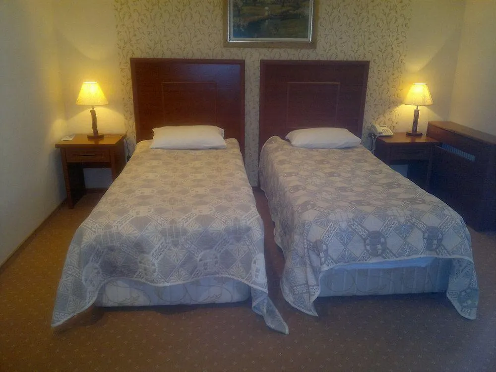 Premier Hotel Baku 4*,
